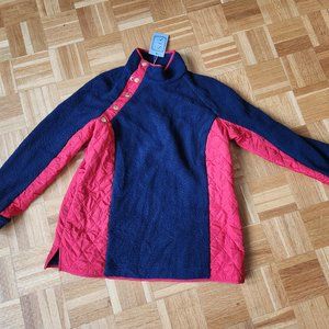 Sail to Sable fleece navy and red. Size large